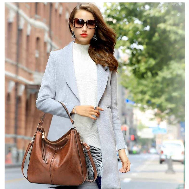 Elegant Leather Shoulder Handbag – Modern Crossbody Style
