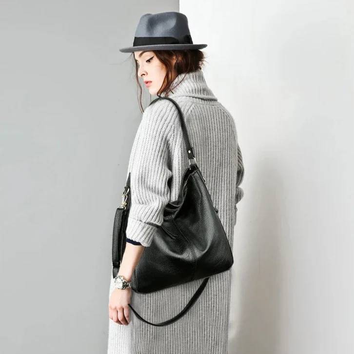 Elegant Leather Shoulder Handbag – Modern Crossbody Style