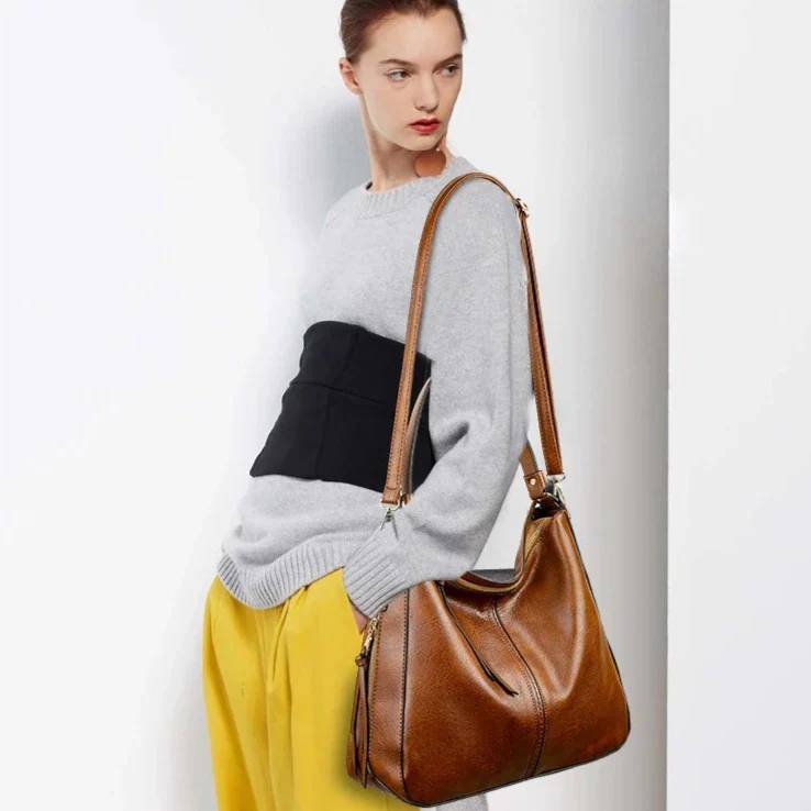 Elegant Leather Shoulder Handbag – Modern Crossbody Style