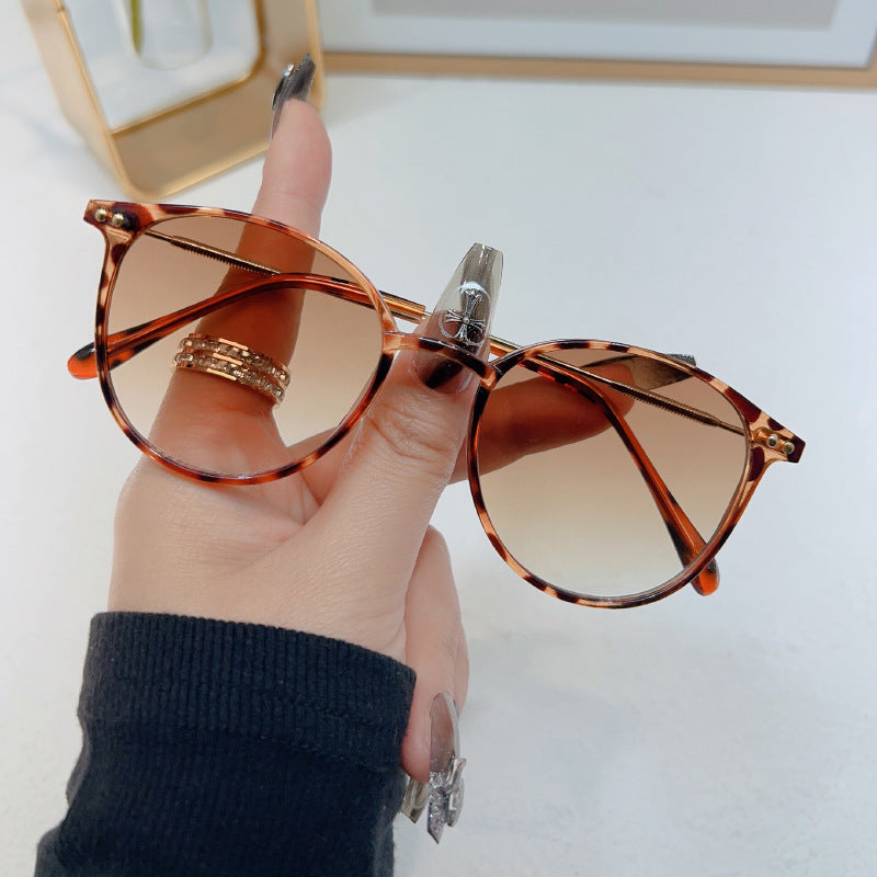 Chic Retro Round Sunglasses – UV Protection Women’s Fashion Shades